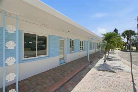 Propiedad comercial en venta en Gulfport, Florida, 200.67 m2 № 2133486 - foto 19