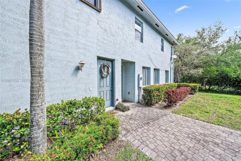 Adosado en venta en Riviera Beach, Florida, 2 dormitorios, 94.95 m2 № 2076583 - foto 3
