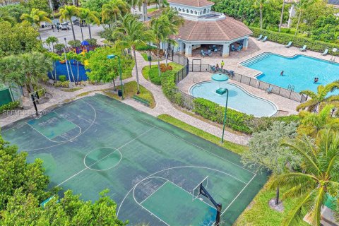 Adosado en venta en Riviera Beach, Florida, 2 dormitorios, 94.95 m2 № 2076583 - foto 17
