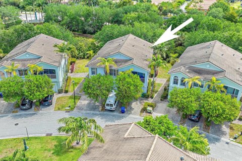 Townhouse in Riviera Beach, Florida 2 bedrooms, 94.95 sq.m. № 2076583