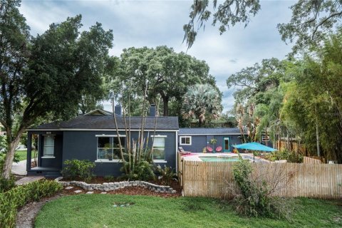 House in Orlando, Florida 3 bedrooms, 178.84 sq.m. № 2101257