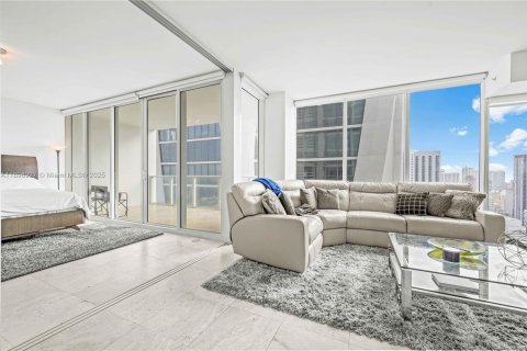Condominio en venta en Miami, Florida, 1 dormitorio, 75.07 m2 № 1952038 - foto 12