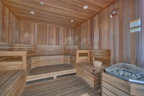 Condominio en venta en Miami, Florida, 1 dormitorio, 75.07 m2 № 1952038 - foto 28