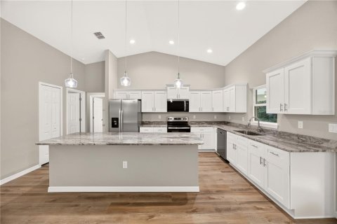 House in Ocala, Florida 4 bedrooms, 179.02 sq.m. № 2296541 - photo 9