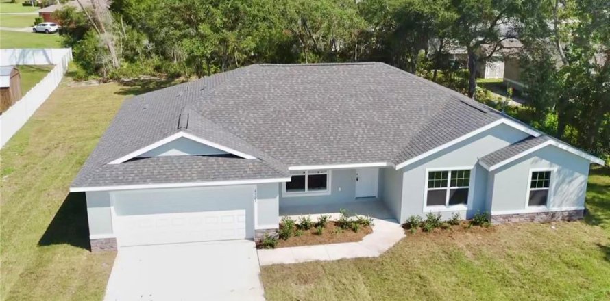 House in Ocala, Florida 4 bedrooms, 179.02 sq.m. № 2296541