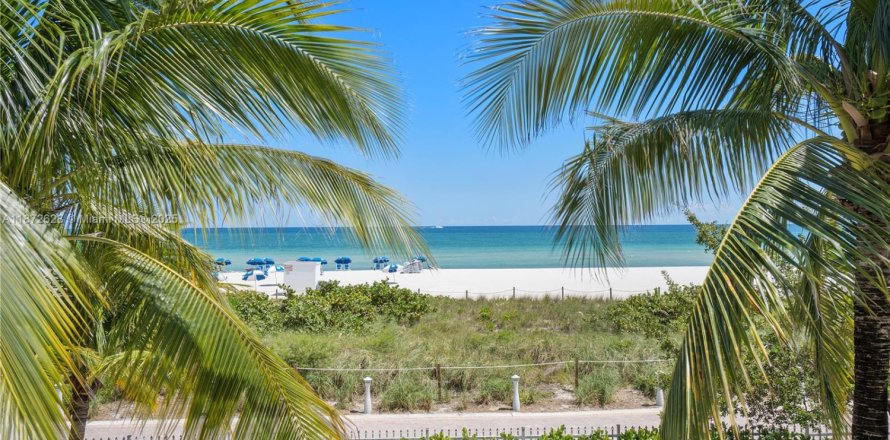 Кондоминиум с 2 спальнями в Майами-Бич, Флорида № 1923169