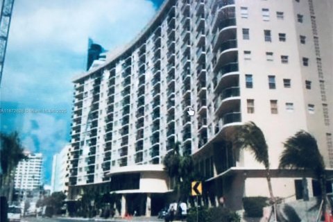 Снять в аренду кондоминиум в Майами-Бич, Флорида 2 спальни, 119.84м2, № 1923169 - фото 4