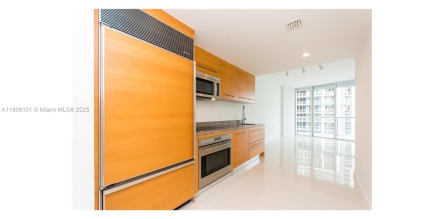 Кондоминиум с 1 спальней в Майами, Флорида № 1964222