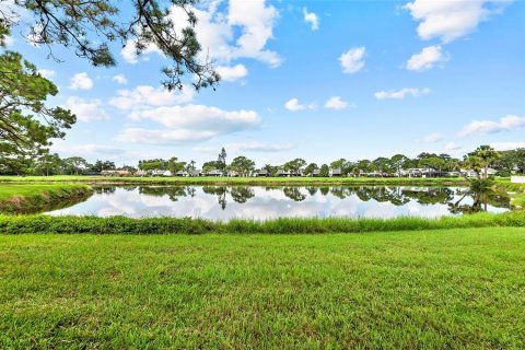 Condo in Sarasota, Florida, 1 bedroom  № 1870195 - photo 28
