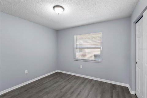 Immobilier commercial à vendre à Leesburg, Floride: 4 chambres, 143.07 m2 № 2341754 - photo 11