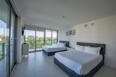 Condo in Bay Harbor Islands, Florida, 2 bedrooms  № 1800787 - photo 11