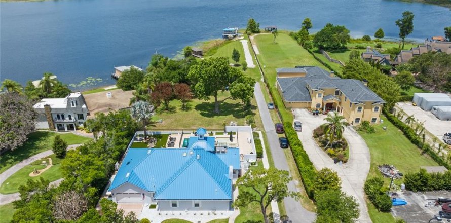 Casa en Orlando, Florida 3 dormitorios, 305.37 m2 № 2123818