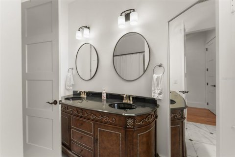 Casa en venta en Orlando, Florida, 3 dormitorios, 305.37 m2 № 2123818 - foto 23