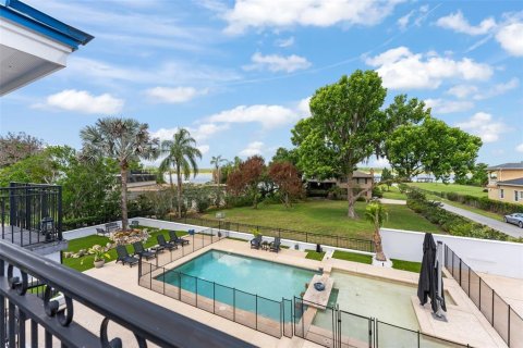 Casa en venta en Orlando, Florida, 3 dormitorios, 305.37 m2 № 2123818 - foto 28