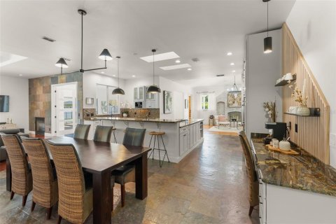 Casa en venta en Orlando, Florida, 3 dormitorios, 305.37 m2 № 2123818 - foto 11