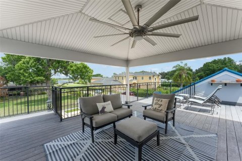 Casa en venta en Orlando, Florida, 3 dormitorios, 305.37 m2 № 2123818 - foto 27