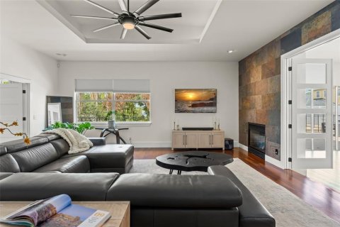 Casa en venta en Orlando, Florida, 3 dormitorios, 305.37 m2 № 2123818 - foto 13