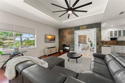 Casa en venta en Orlando, Florida, 3 dormitorios, 305.37 m2 № 2123818 - foto 16