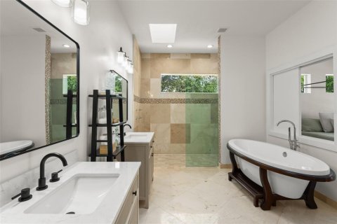 Casa en venta en Orlando, Florida, 3 dormitorios, 305.37 m2 № 2123818 - foto 19