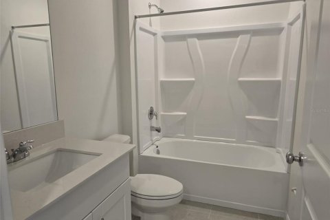 Снять в аренду виллу или дом в Дейд-Сити, Флорида 10 комнат, 282.7м2, № 1902982 - фото 9
