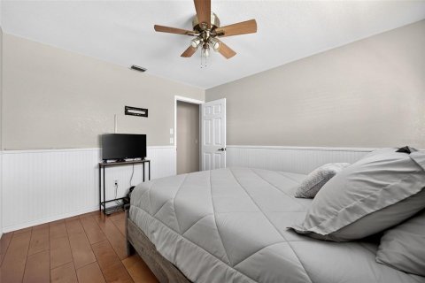 House in Port Charlotte, Florida 3 bedrooms, 185.99 sq.m. № 2414942 - photo 29