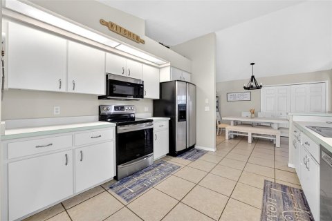 House in Port Charlotte, Florida 3 bedrooms, 185.99 sq.m. № 2414942 - photo 18