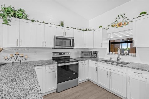 Купить виллу или дом в Лабель, Флорида 4 спальни, № 1971802 - фото 18