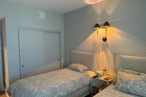 Apartamento en alquiler en North Miami Beach, Florida, 4 dormitorios, 104.89 m2 № 1943853 - foto 13