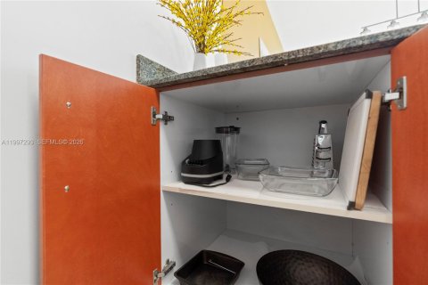 Copropriété à vendre à Miami, Floride: 1 chambre, 76.64 m2 № 2060253 - photo 23
