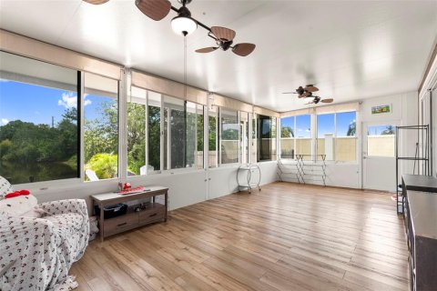 House in New Port Richey, Florida 3 bedrooms, 169.83 sq.m. № 1876006 - photo 30
