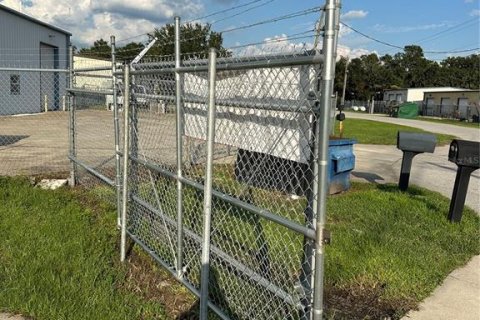 Propiedad comercial en venta en Lakeland, Florida, 538.83 m2 № 1915140 - foto 24