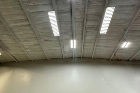 Propiedad comercial en venta en Lakeland, Florida, 538.83 m2 № 1915140 - foto 10
