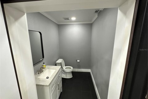 Propiedad comercial en venta en Lakeland, Florida, 538.83 m2 № 1915140 - foto 4