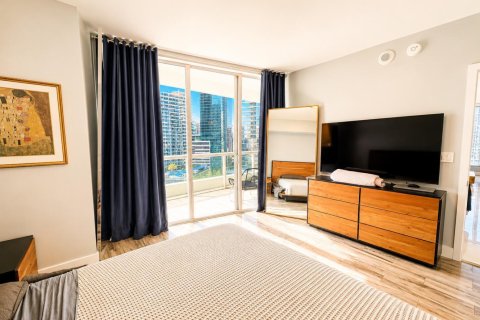 Condo in Miami, Florida, 2 bedrooms  № 2083360 - photo 8