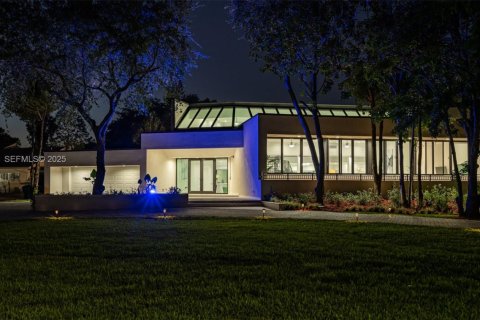 Casa en venta en Plantation, Florida, 9 dormitorios, 797.29 m2 № 1994434 - foto 21