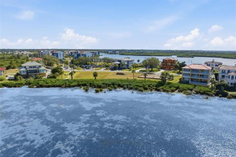Villa ou maison à vendre à Port Richey, Floride: 5 chambres, 394.18 m2 № 2143581 - photo 12