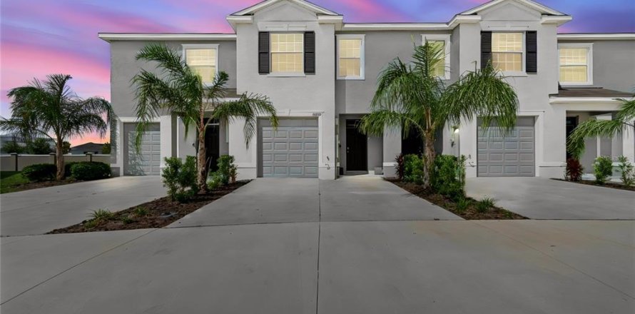 Touwnhouse à Wesley Chapel, Floride 3 chambres, 155.43 m2 № 2258406