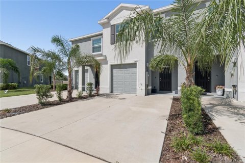Touwnhouse à vendre à Wesley Chapel, Floride: 3 chambres, 155.43 m2 № 2258406 - photo 3