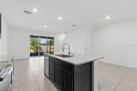 Touwnhouse à vendre à Wesley Chapel, Floride: 3 chambres, 155.43 m2 № 2258406 - photo 19