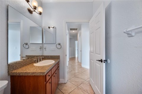 House in Lakeland, Florida 4 bedrooms, 219.81 sq.m. № 2117405 - photo 24