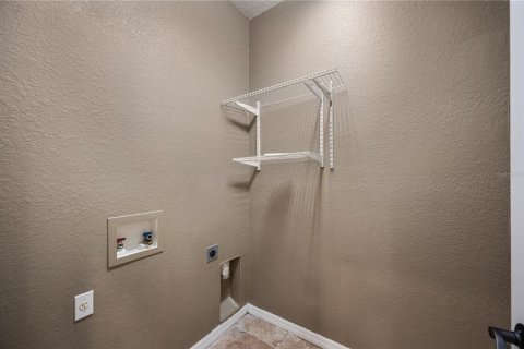 House in Lakeland, Florida 4 bedrooms, 219.81 sq.m. № 2117405 - photo 19