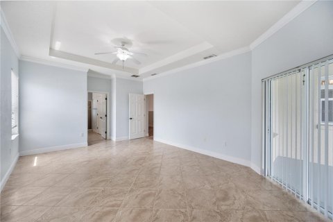 House in Lakeland, Florida 4 bedrooms, 219.81 sq.m. № 2117405 - photo 11