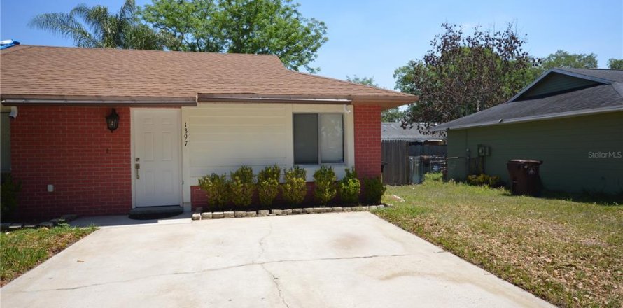 Adosado en Orlando, Florida 2 dormitorios, 80.82 m2 № 2099417