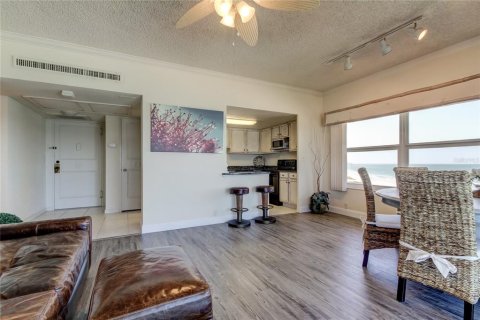 Condominio en alquiler en Clearwater, Florida, 2 dormitorios, 102.19 m2 № 1559174 - foto 10