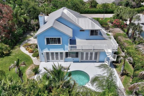 House in Vero Beach, Florida 4 bedrooms, 318.84 sq.m. № 2249740 - photo 5