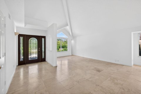 House in Vero Beach, Florida 4 bedrooms, 318.84 sq.m. № 2249740 - photo 14