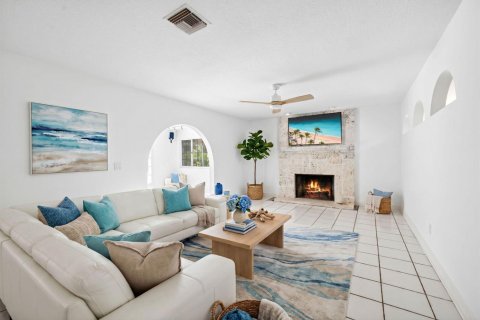 House in Vero Beach, Florida 4 bedrooms, 318.84 sq.m. № 2249740 - photo 22