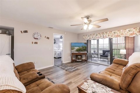 Condo in Punta Gorda, Florida, 2 bedrooms  № 1552114 - photo 7