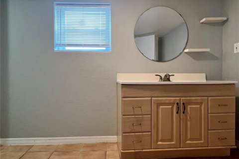 Casa en alquiler en Tampa, Florida, 4 dormitorios, 220.92 m2 № 1879359 - foto 7
