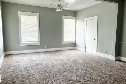 Casa en alquiler en Tampa, Florida, 4 dormitorios, 220.92 m2 № 1879359 - foto 16